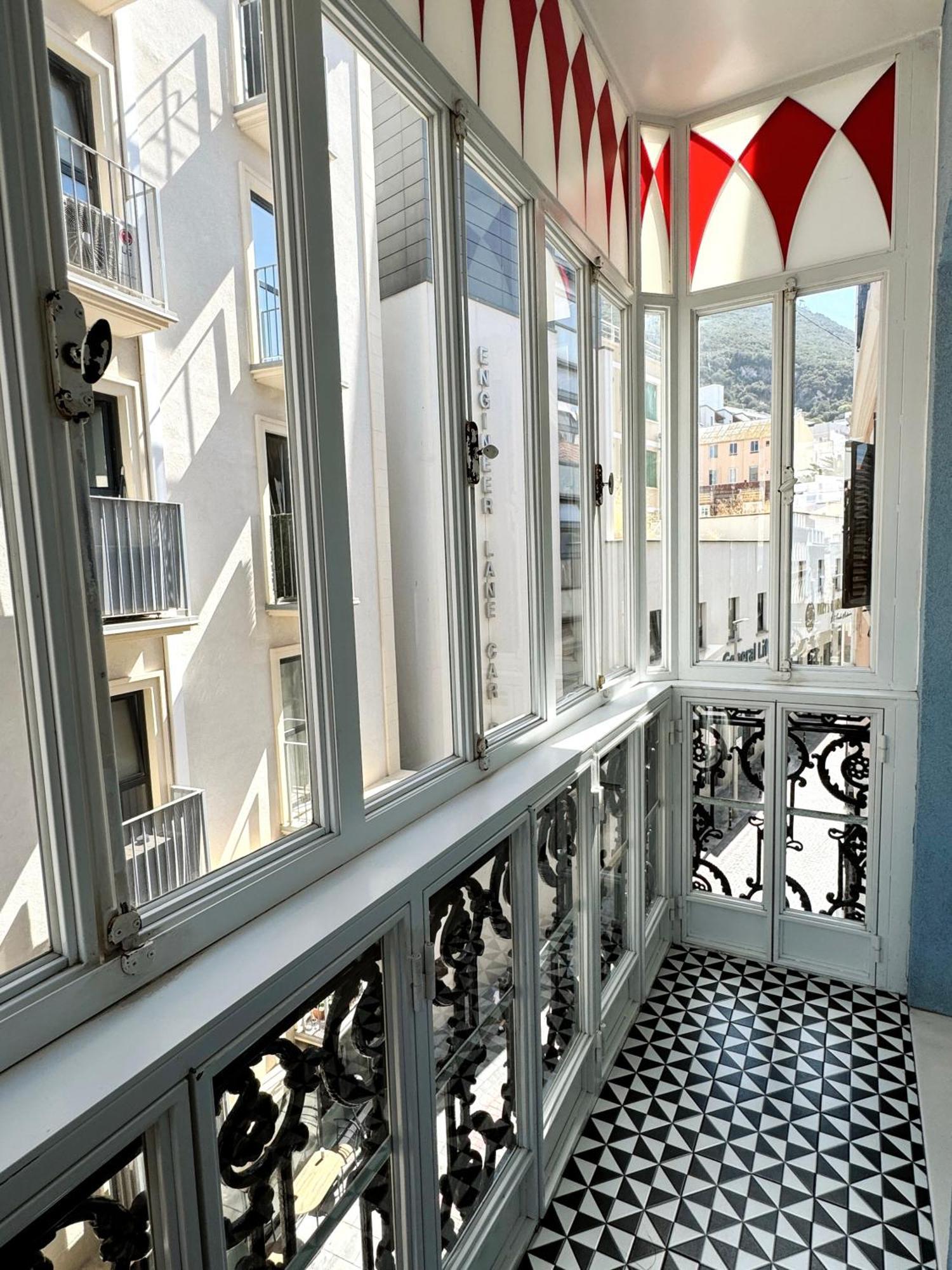 Fabulous City Centre Apartment - Grand Central House Gibraltar Eksteriør bilde